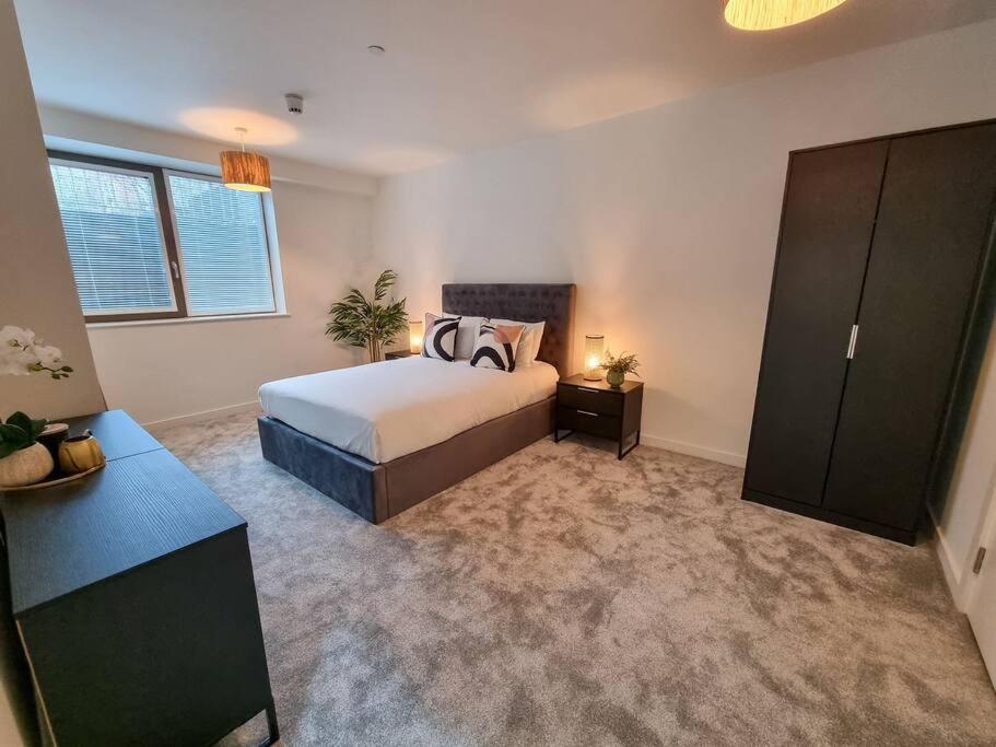 Stunning 4-Bedroom Townhouse With Free Parking Manchester Exterior photo