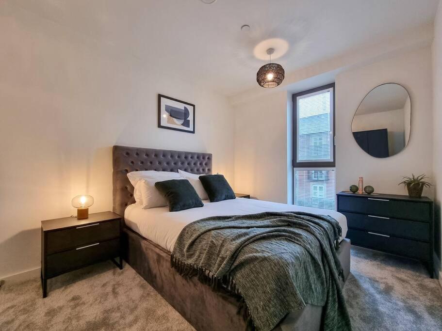 Stunning 4-Bedroom Townhouse With Free Parking Manchester Exterior photo
